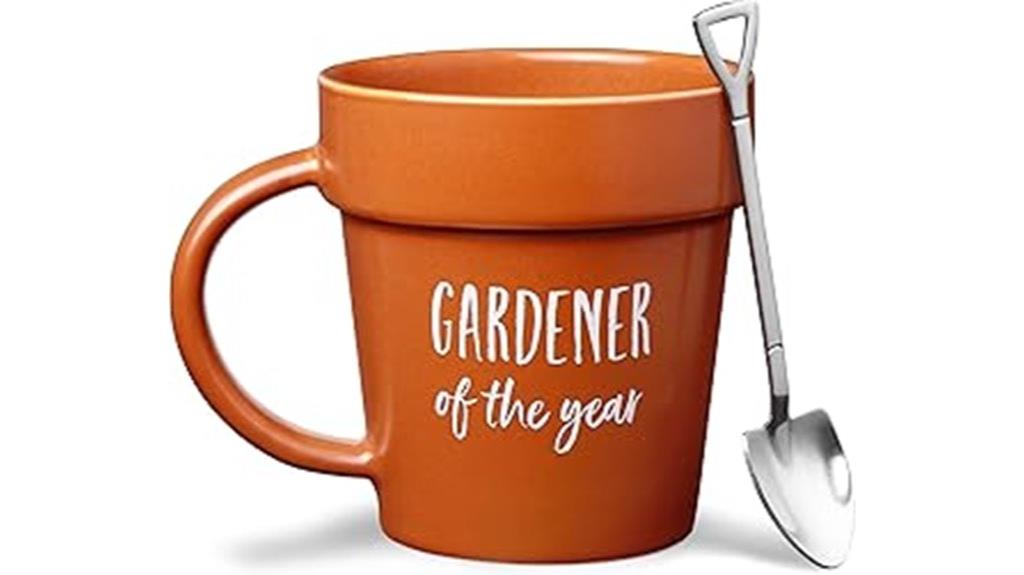 gardener mug with spoon
