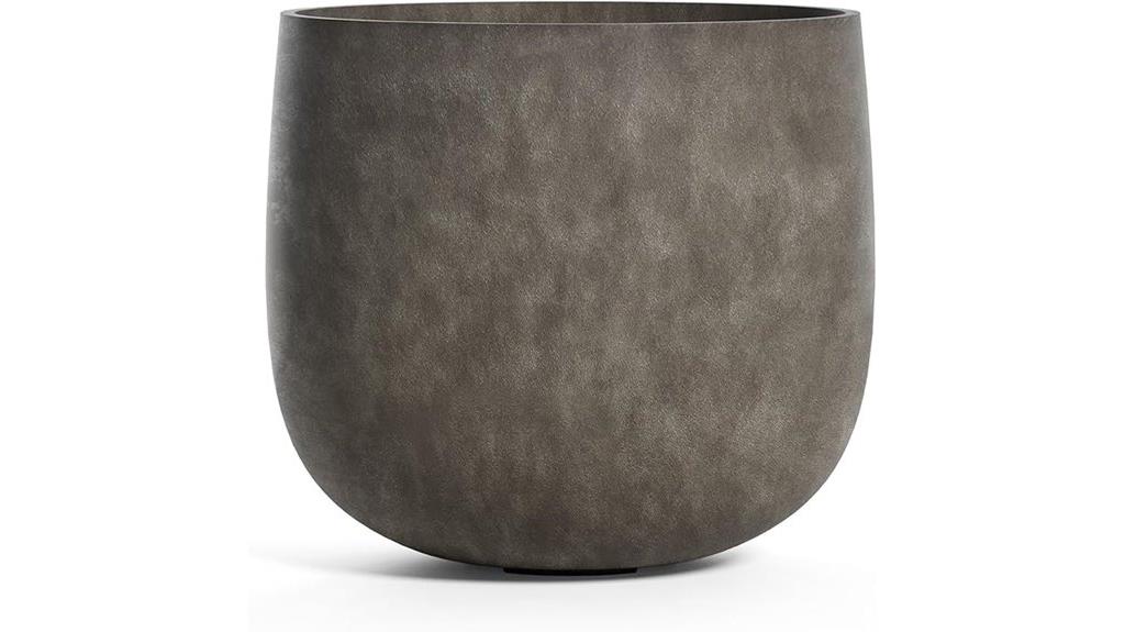 mondo stone finish planter